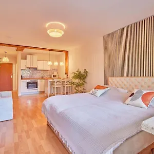 *design Nahe Frankfurt Bahnhof & Flughafen* Apartment